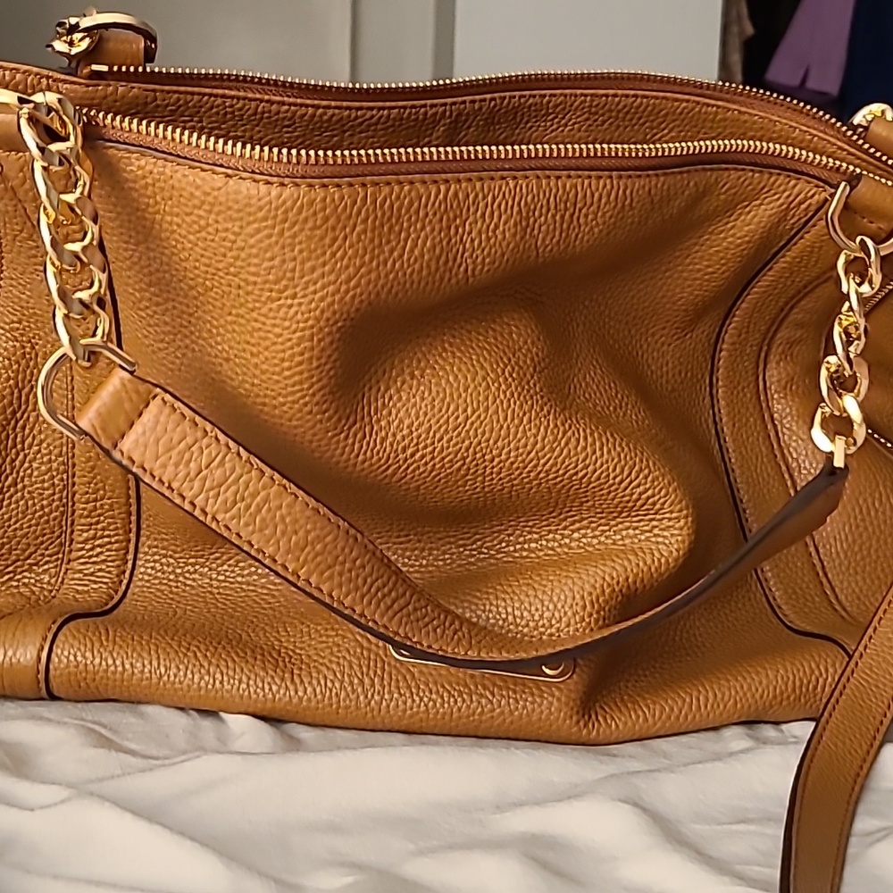 Micheal Kors purse